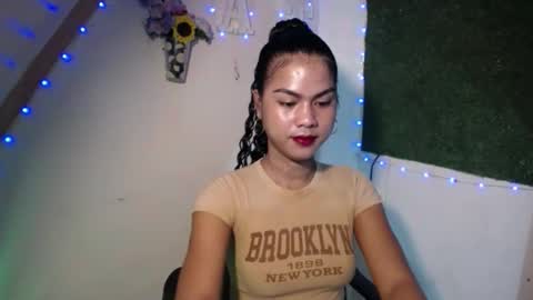 selena_fox2000 online show from 21, 5, 2026