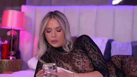 Selena online show from 12, 5, 2026