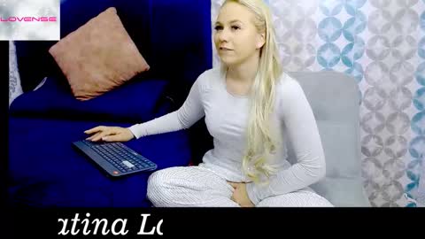 Selena online show from 11, 2, 2026