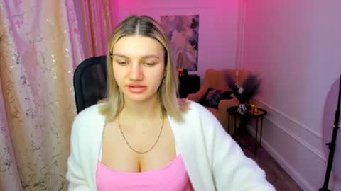 selenaemoore online show from 30, 6, 2026