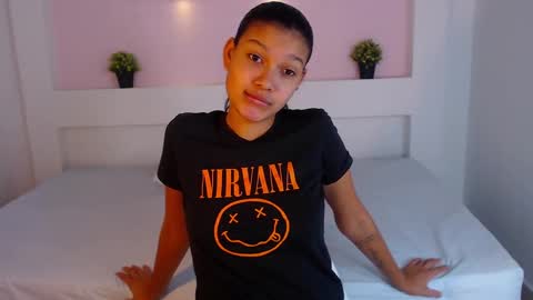 Snapshot of selenafox6 chatting on 18, 2, 2025 selenafox6 online show from 18, 2, 2025