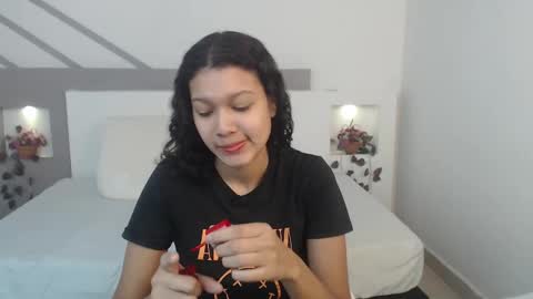 Snapshot of selenafox6 chatting on 19, 2, 2025 selenafox6 online show from 19, 2, 2025