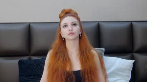 SelenaHanson online show from 3, 7, 2026