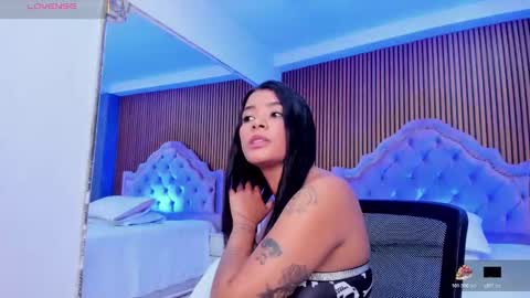 selenastonne online show from 24, 10, 2025