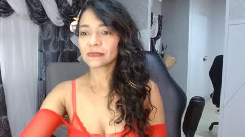 Snapshot of selene_bubble chatting on 25, 2, 2026 Selene online show from 25, 2, 2026