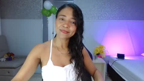 Snapshot of selene_bubble chatting on 18, 3, 2026 Selene online show from 18, 3, 2026