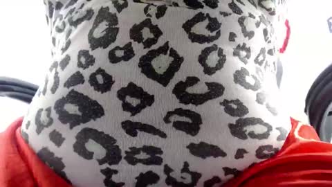 Snapshot of selene_mom chatting on 26, 11, 2025 selene online show from 26, 11, 2025