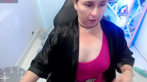 Snapshot of selene_mom chatting on 14, 1, 2026 selene online show from 14, 1, 2026