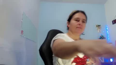 Snapshot of selene_mom chatting on 21, 3, 2026 selene online show from 21, 3, 2026