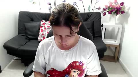 Snapshot of selene_mom chatting on 9, 5, 2026 selene online show from 9, 5, 2026