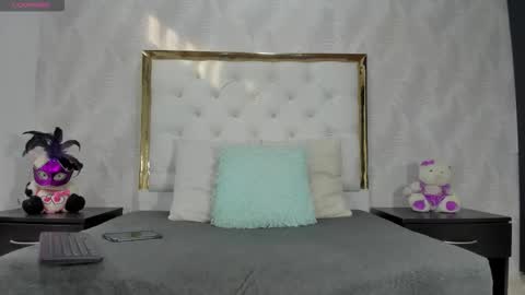 selene nior online show from 6, 2, 2026