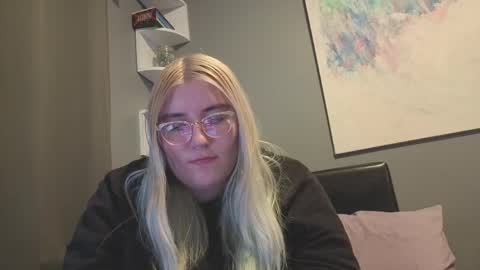 Selene online show from 19, 3, 2026