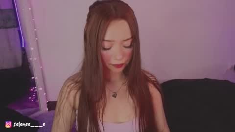 Snapshot of selenee___e chatting on 21, 2, 2025 selene online show from 21, 2, 2025
