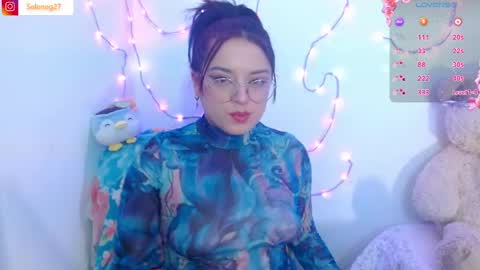 Selene G  online show from 9, 5, 2026