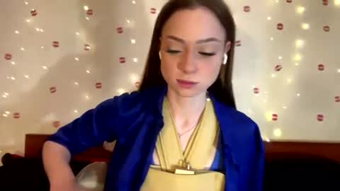 Snapshot of selenegupta chatting on 19, 6, 2026 Kylie online show from 19, 6, 2026