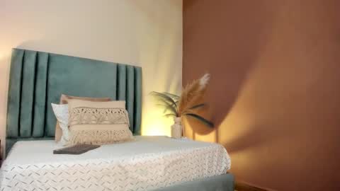 Selene Lujan online show from 27, 2, 2026