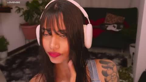 Snapshot of selenevaughan chatting on 30, 4, 2026 Selene online show from 30, 4, 2026