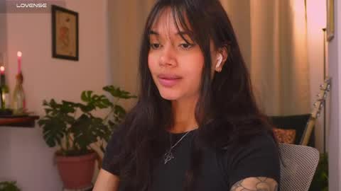 Snapshot of selenevaughan chatting on 12, 5, 2026 Selene online show from 12, 5, 2026