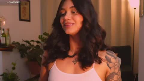 Snapshot of selenevaughan chatting on 20, 5, 2026 Selene online show from 20, 5, 2026