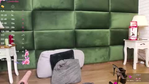 Selen online show from 9, 11, 2025