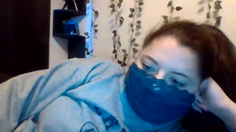 Snapshot of selfcaregirl chatting on 22, 12, 2025 Lauren online show from 22, 12, 2025