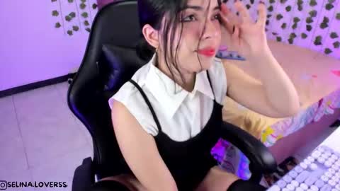 Selina online show from 10, 11, 2025