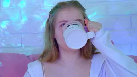 SelinSwarovski online show from 10, 10, 2025