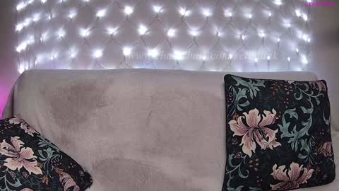 My name is Sella and im Bisexual online show from 9, 12, 2024