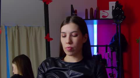 Snapshot of sellashine chatting on 3, 2, 2026 Nicole online show from 3, 2, 2026