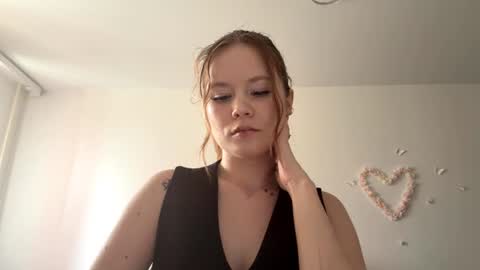 Lily online show from 27, 6, 2026