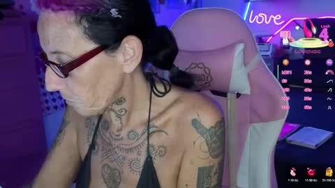 Snapshot of selvaggia_del_caribe chatting on 9, 4, 2026 Selvaggia Del Caribe online show from 9, 4, 2026