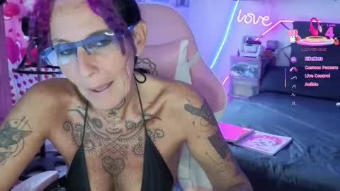 Snapshot of selvaggia_del_caribe chatting on 15, 4, 2026 Selvaggia Del Caribe online show from 15, 4, 2026