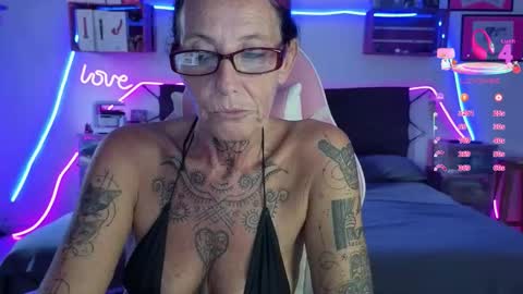 Snapshot of selvaggia_del_caribe chatting on 18, 5, 2026 Selvaggia Del Caribe online show from 18, 5, 2026