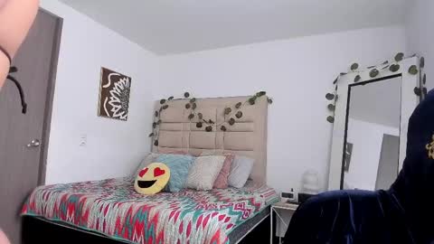 Snapshot of selyn_ chatting on 20, 10, 2025 Selyn online show from 20, 10, 2025