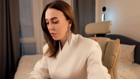 Ella online show from 13, 2, 2026