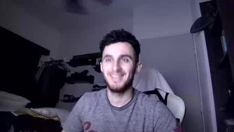 Snapshot of senitzzu chatting on 5, 2, 2025 PAJACONTROL online show from 5, 2, 2025