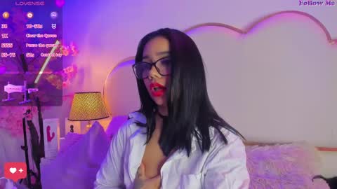 Snapshot of senniabella chatting on 9, 10, 2025 Sennia online show from 9, 10, 2025