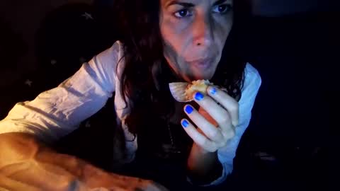 Snapshot of sensaciones chatting on 11, 5, 2026 secretsky online show from 11, 5, 2026