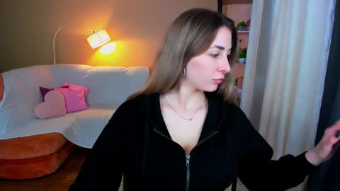 Snapshot of sensitiveheartt chatting on 14, 9, 2025 sensitiveheartt online show from 14, 9, 2025