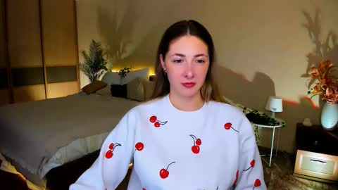 Snapshot of sensitiveheartt chatting on 13, 10, 2025 sensitiveheartt online show from 13, 10, 2025