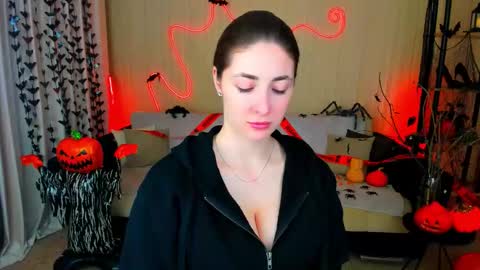 Snapshot of sensitiveheartt chatting on 27, 10, 2025 sensitiveheartt online show from 27, 10, 2025