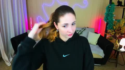 Snapshot of sensitiveheartt chatting on 19, 11, 2025 sensitiveheartt online show from 19, 11, 2025