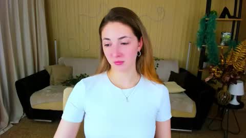 Snapshot of sensitiveheartt chatting on 4, 12, 2025 sensitiveheartt online show from 4, 12, 2025