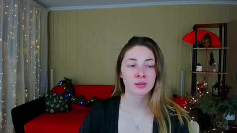 Snapshot of sensitiveheartt chatting on 13, 12, 2025 sensitiveheartt online show from 13, 12, 2025