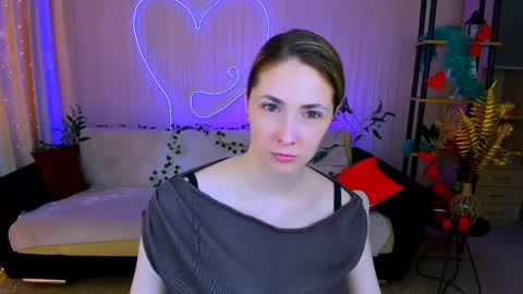 sensitiveheartt online show from 22, 5, 2026