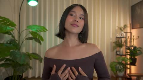 Maria- OF sensual bee online show from 3, 12, 2024