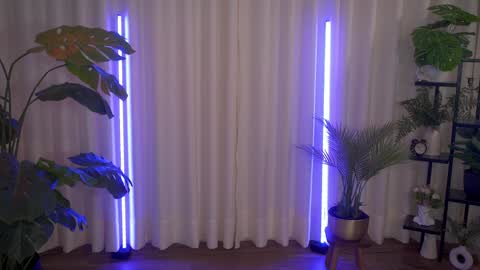 Maria- OF sensual bee online show from 6, 12, 2024