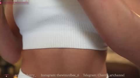 Maria- OF sensual bee online show from 19, 9, 2025