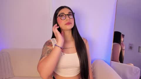 Snapshot of sensualhaven_ chatting on 3, 5, 2026 sensualhaven_ online show from 3, 5, 2026