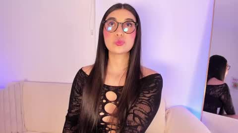 Snapshot of sensualhaven_ chatting on 11, 5, 2026 sensualhaven_ online show from 11, 5, 2026